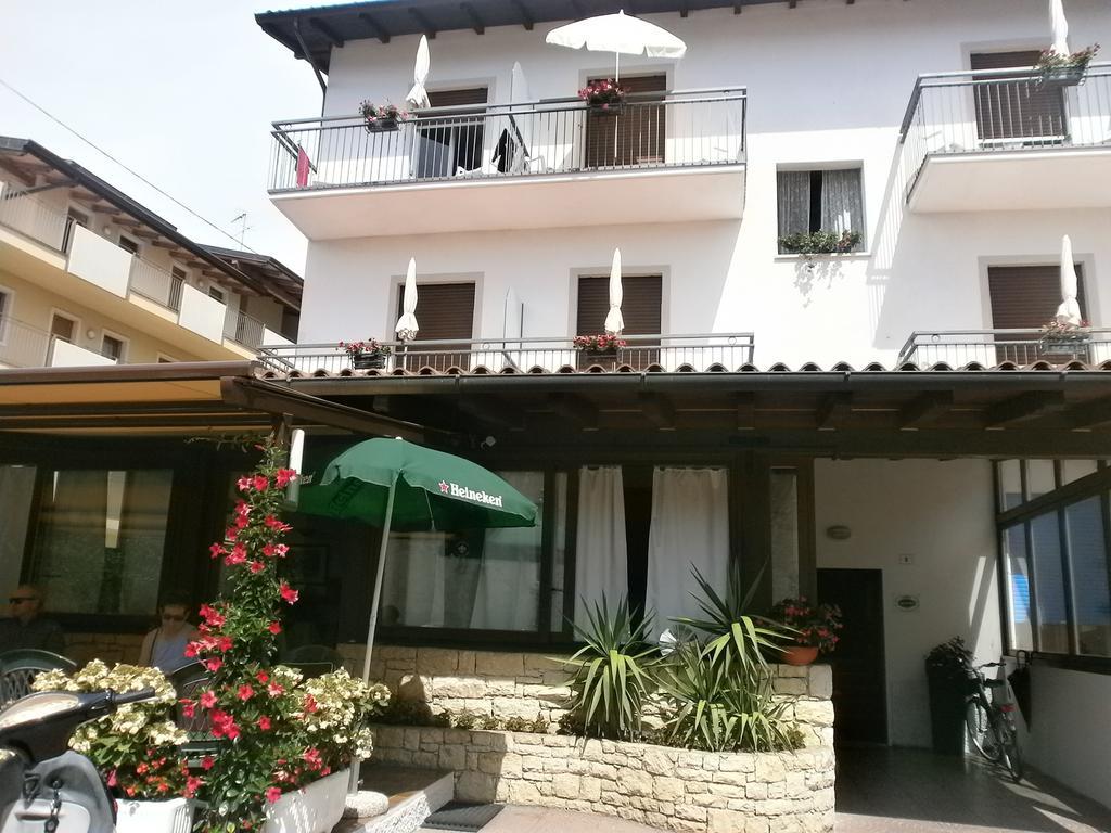 Albergo Al Pescatore Brenzone Extérieur photo