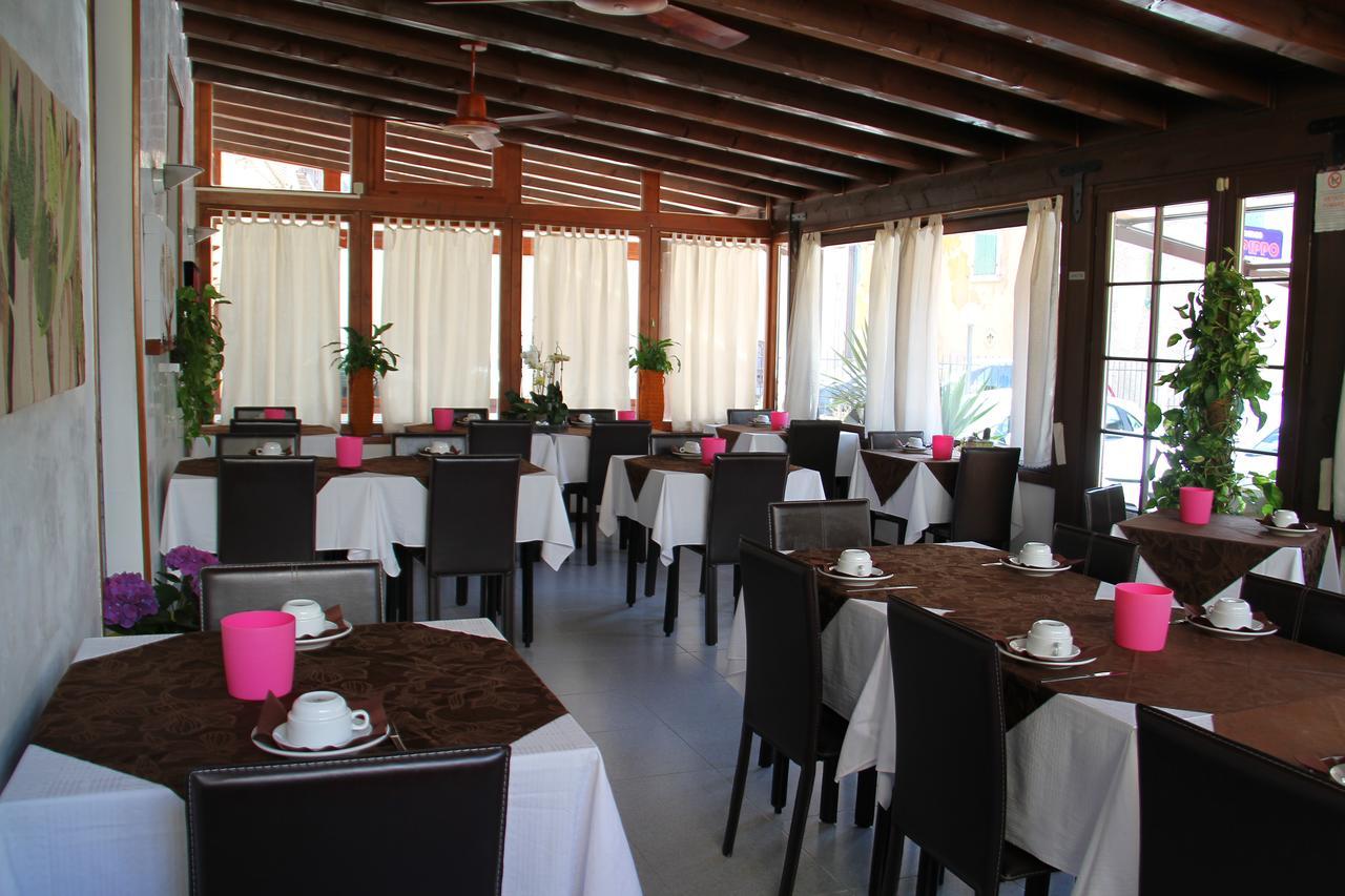 Albergo Al Pescatore Brenzone Extérieur photo
