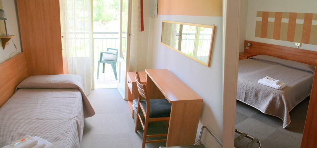 Albergo Al Pescatore Brenzone Extérieur photo