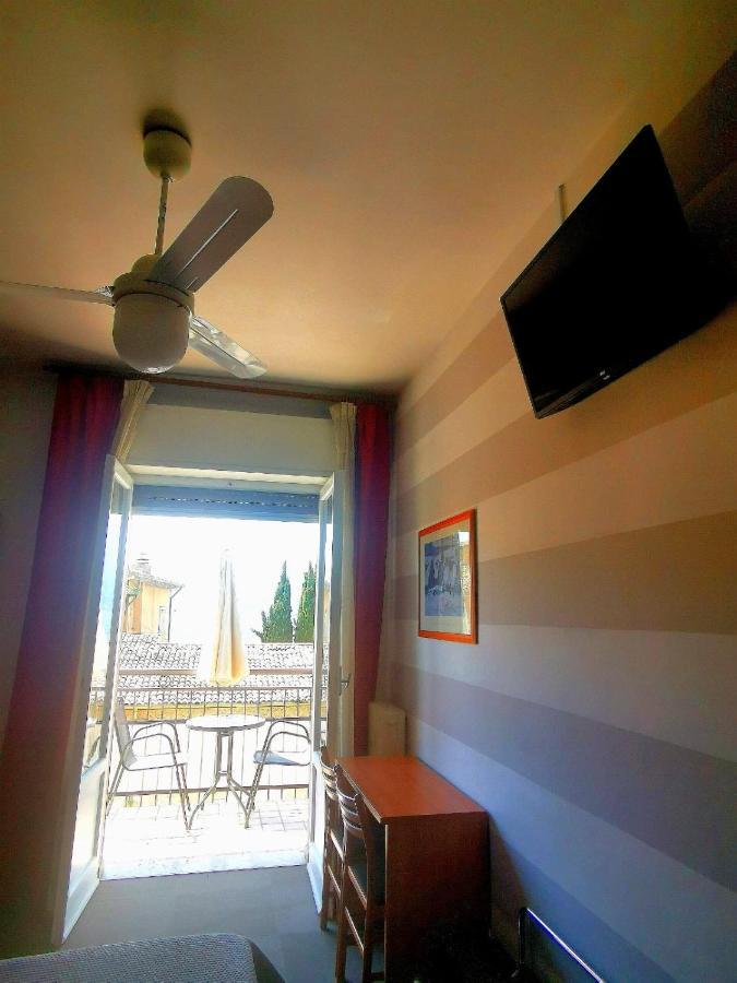 Albergo Al Pescatore Brenzone Extérieur photo